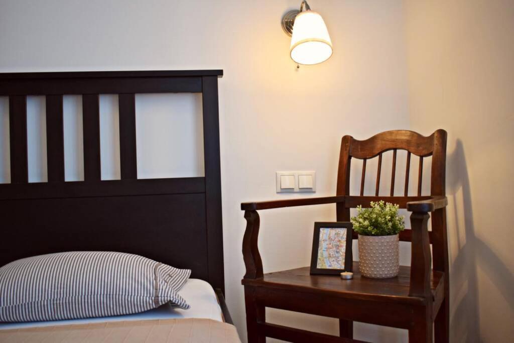 Central Budapest Apartment In Historical Building With Free Private Parking Exterior foto