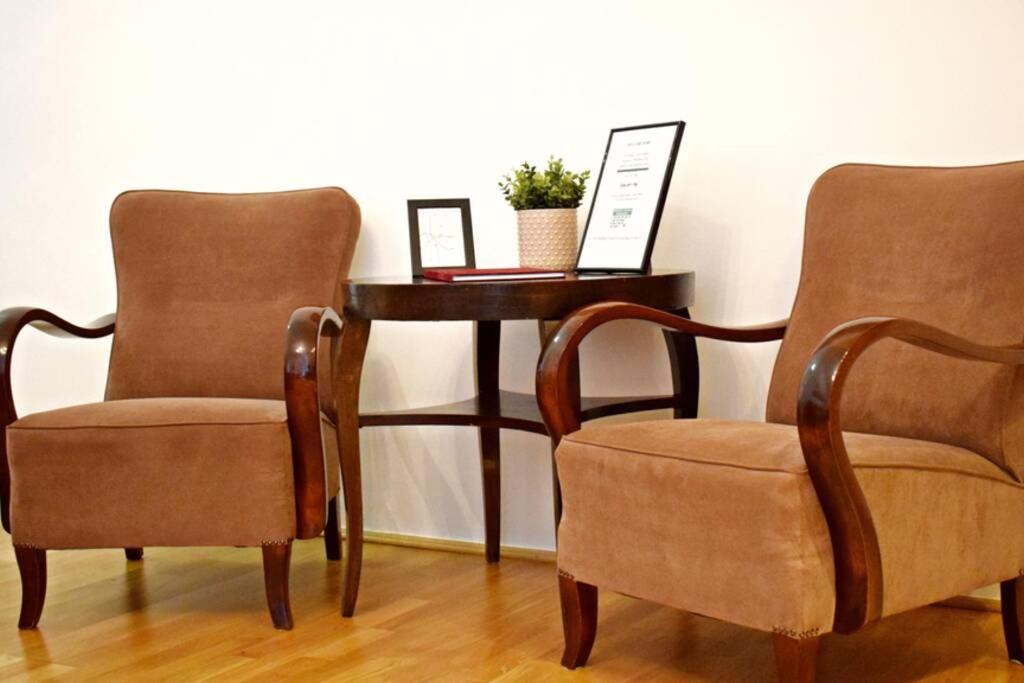 Central Budapest Apartment In Historical Building With Free Private Parking Exterior foto