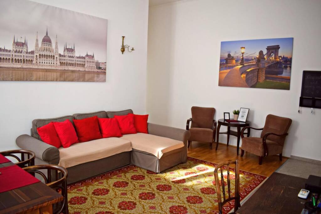 Central Budapest Apartment In Historical Building With Free Private Parking Exterior foto